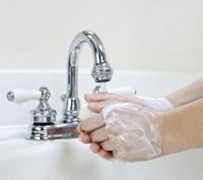 Wurminfektion vorbeugen – Händewaschen